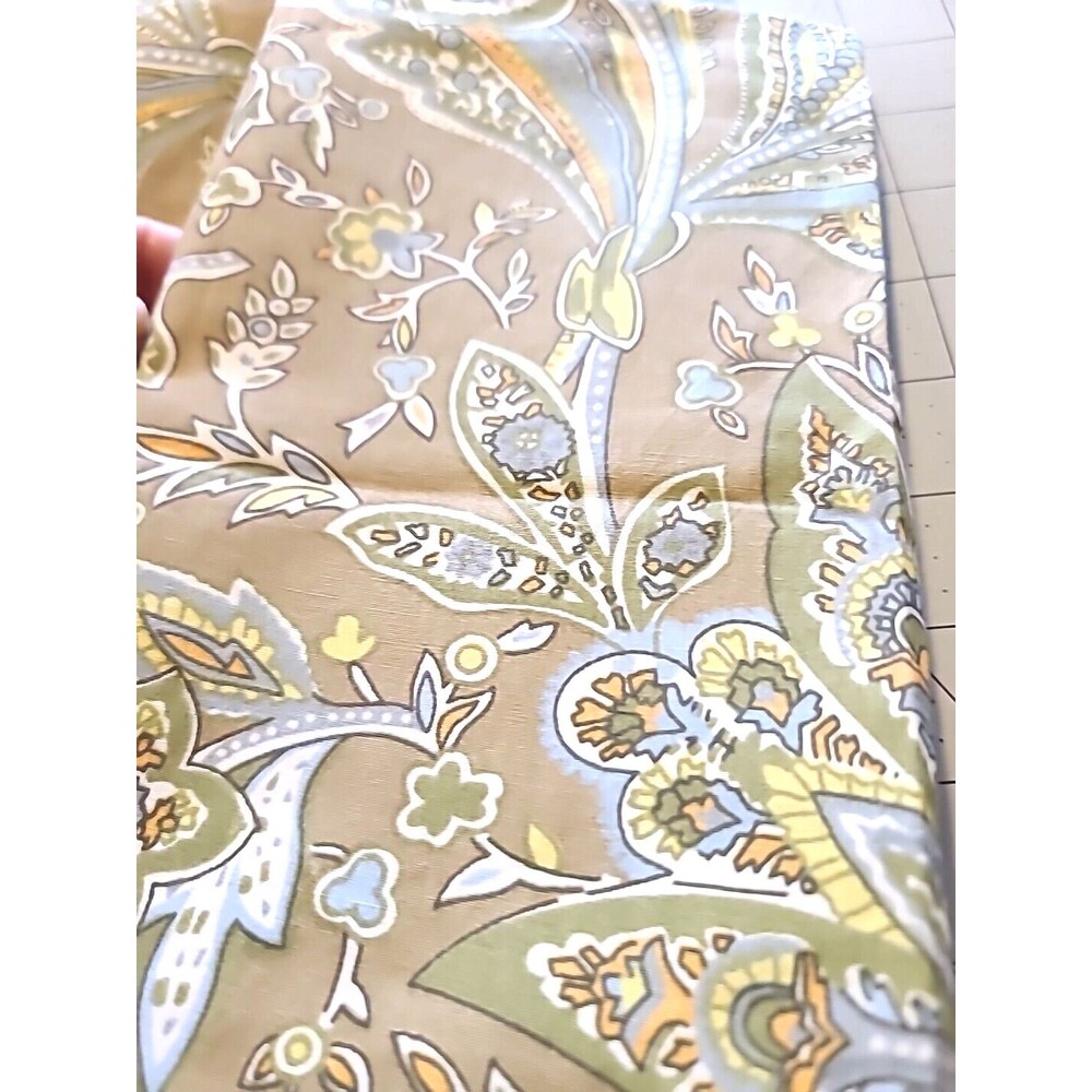 NWOT Set Of 4 Paisley Napkins 19" W x 19" L  Mainstays